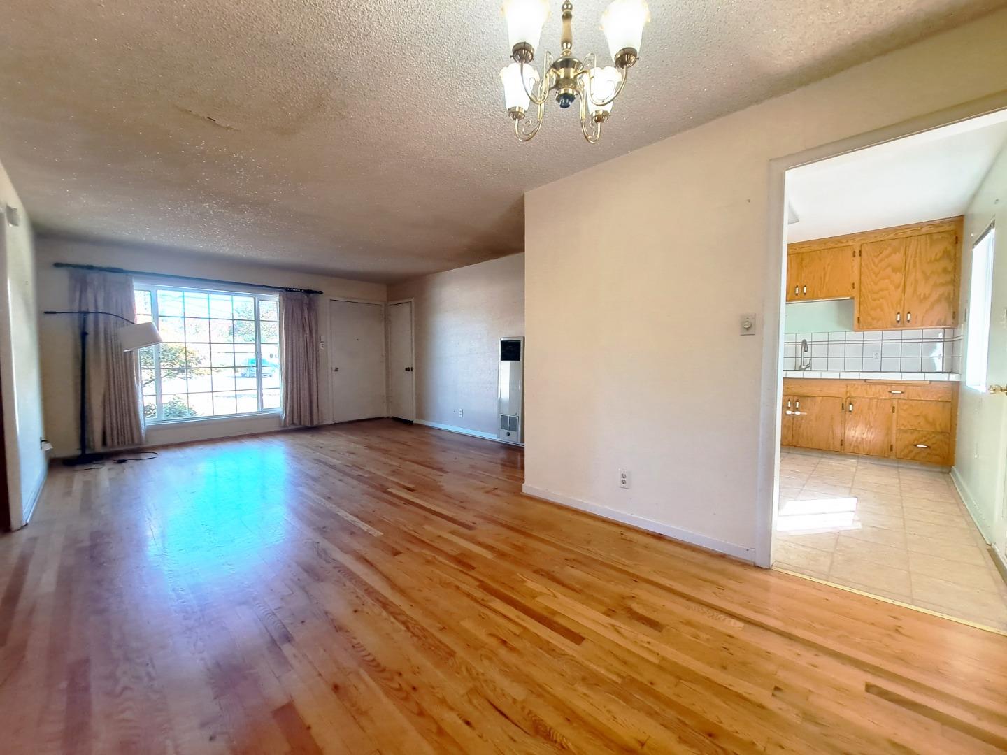 Detail Gallery Image 7 of 33 For 4108 Will Rogers Dr, San Jose,  CA 95117 - 3 Beds | 2 Baths