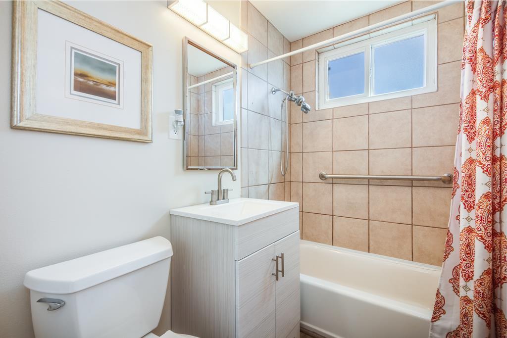 Detail Gallery Image 3 of 4 For 657 Hickey Blvd, Pacifica,  CA 94044 - 4 Beds | 2 Baths
