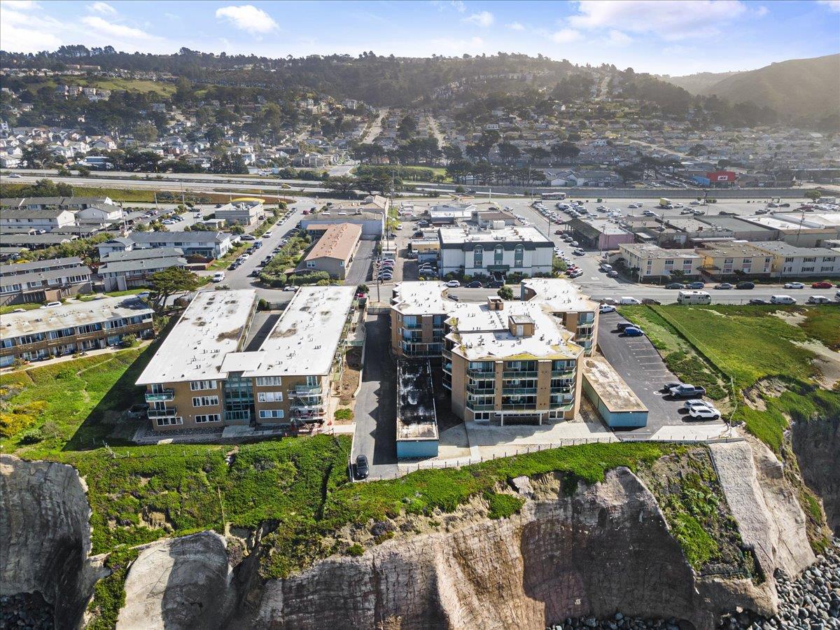 Detail Gallery Image 4 of 22 For 380 & 360 Esplanade Ave, Pacifica,  CA 94044 - – Beds | – Baths