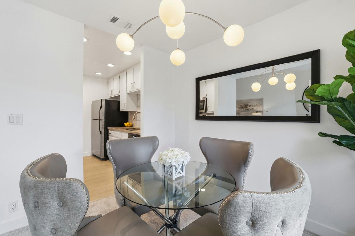 Detail Gallery Image 6 of 32 For 2277 Sun Glory Ln #B,  San Jose,  CA 95124 - 2 Beds | 2 Baths