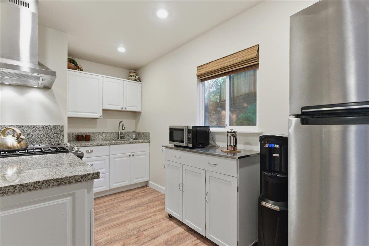 Detail Gallery Image 8 of 29 For 14780 Highway 9, Boulder Creek,  CA 95006 - 1 Beds | 1 Baths