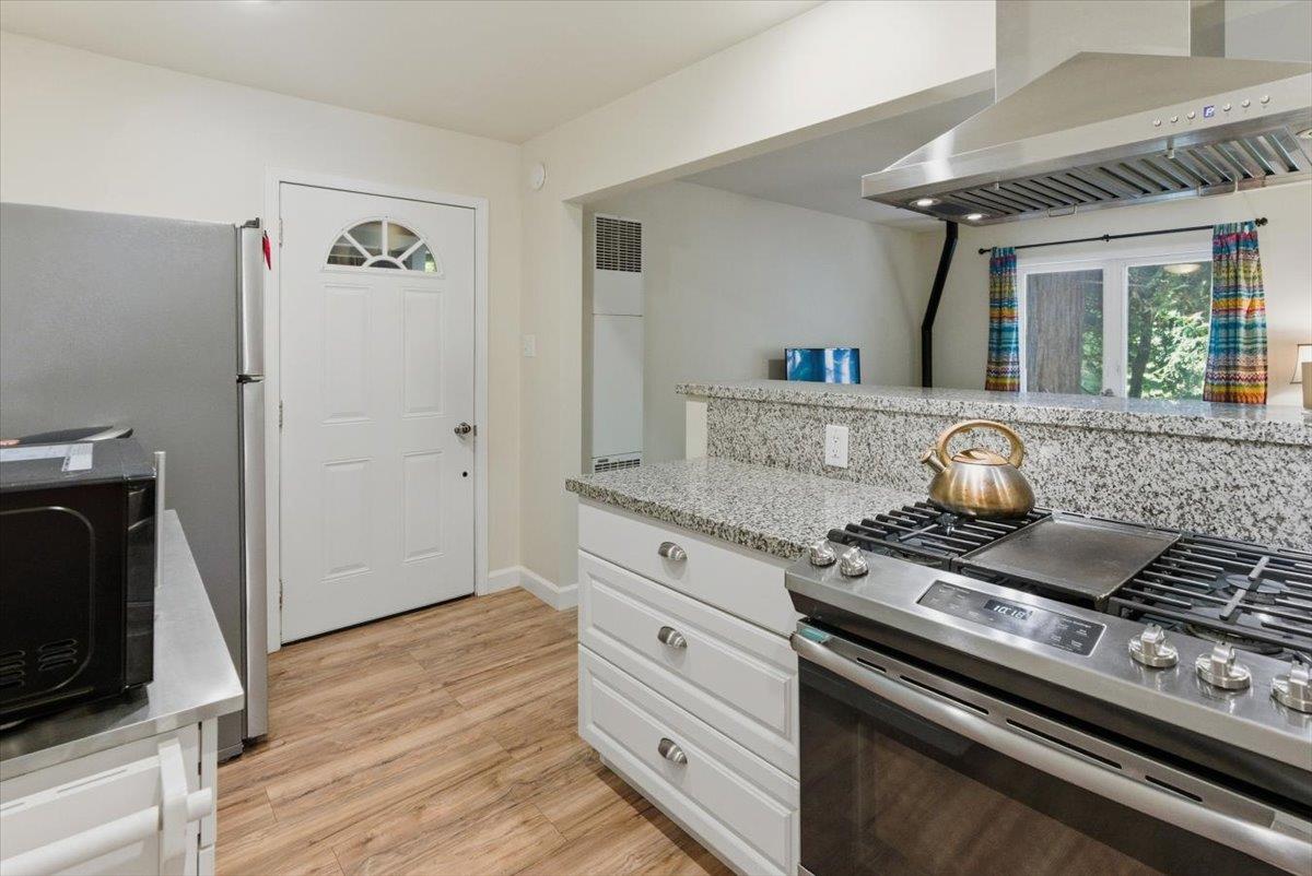 Detail Gallery Image 9 of 29 For 14780 Highway 9, Boulder Creek,  CA 95006 - 1 Beds | 1 Baths