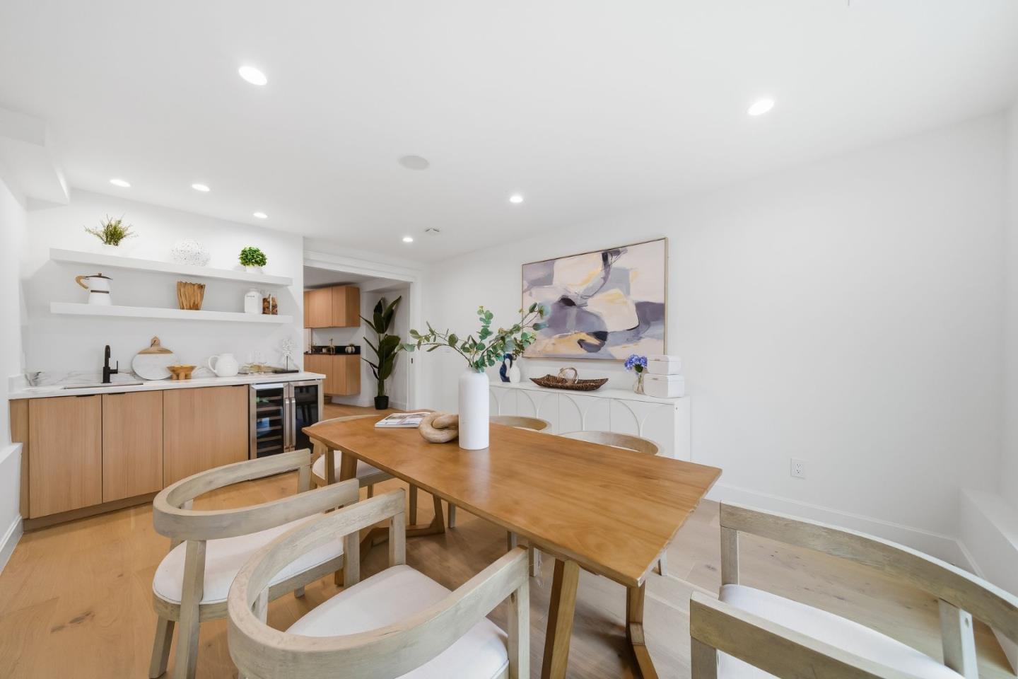 Detail Gallery Image 14 of 47 For 2091 31st Ave, San Francisco,  CA 94116 - 4 Beds | 3 Baths