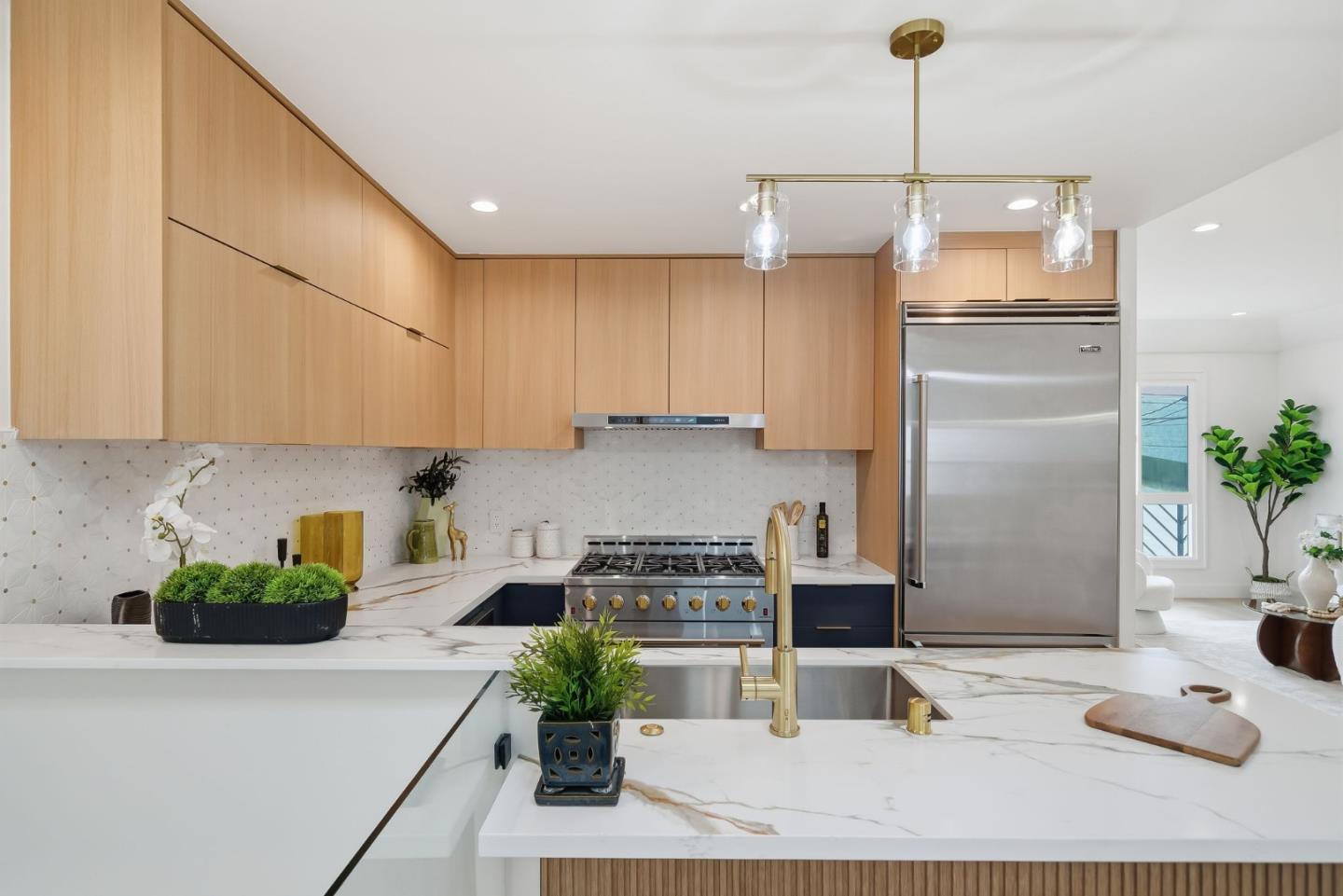 Detail Gallery Image 25 of 47 For 2091 31st Ave, San Francisco,  CA 94116 - 4 Beds | 3 Baths