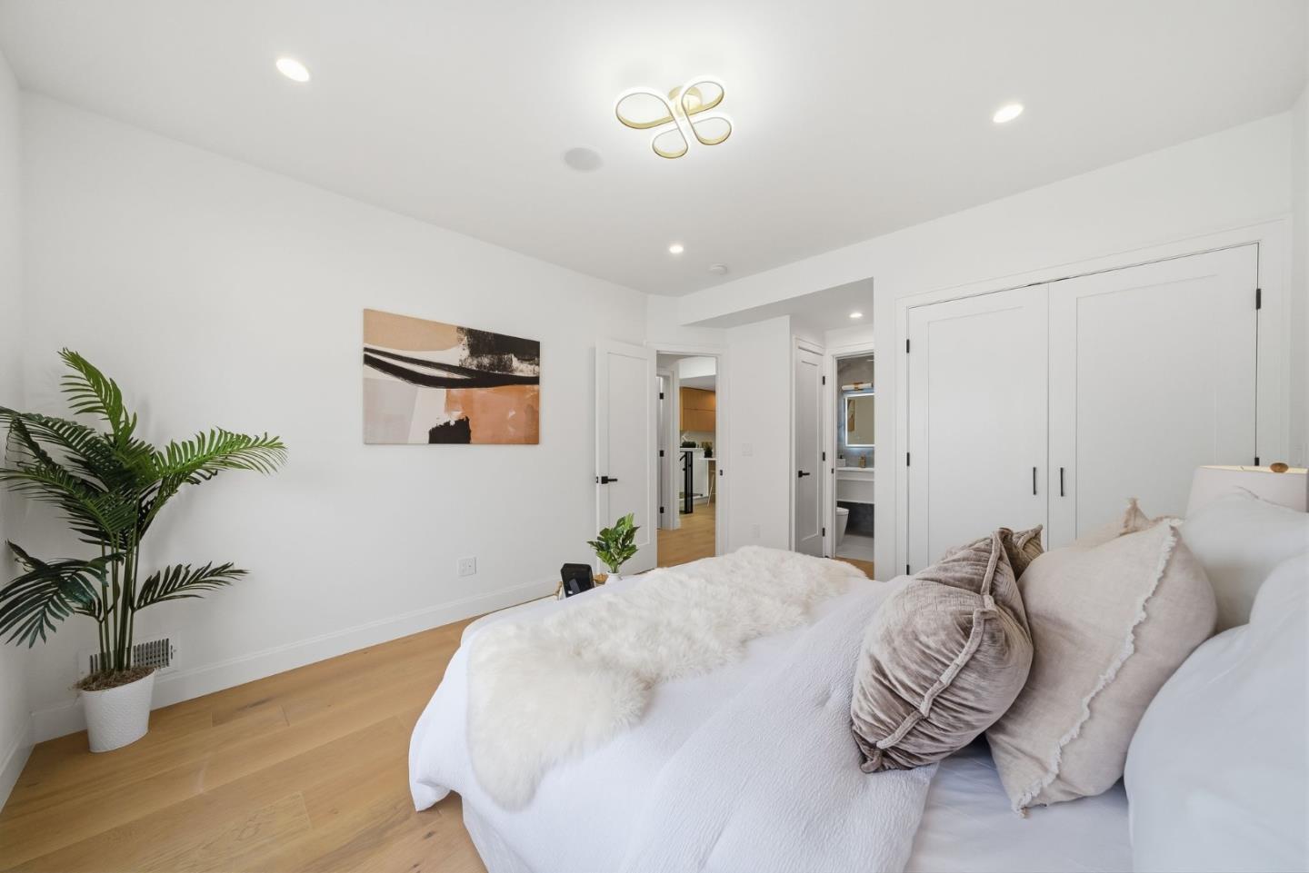 Detail Gallery Image 31 of 47 For 2091 31st Ave, San Francisco,  CA 94116 - 4 Beds | 3 Baths