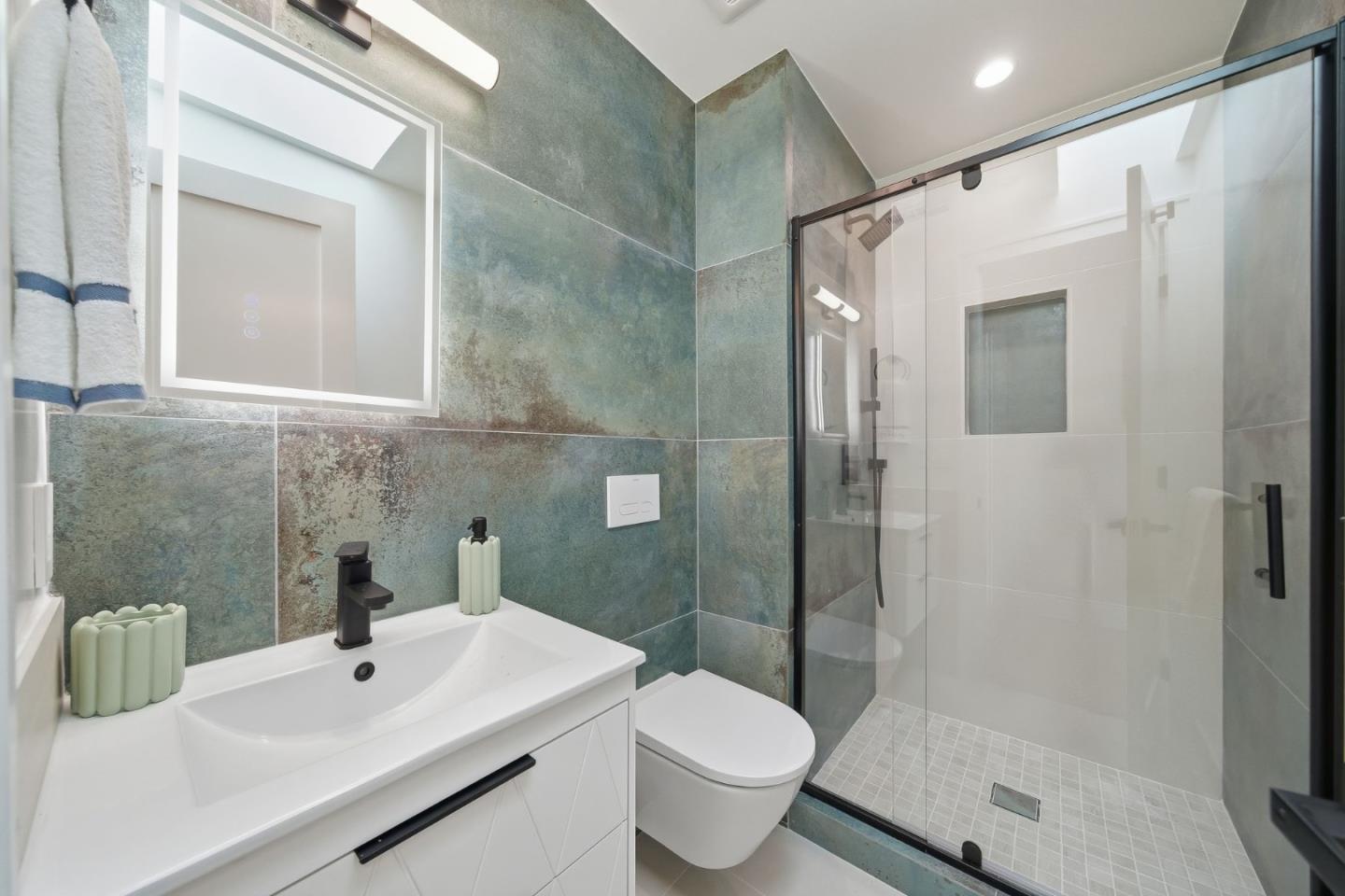 Detail Gallery Image 36 of 47 For 2091 31st Ave, San Francisco,  CA 94116 - 4 Beds | 3 Baths