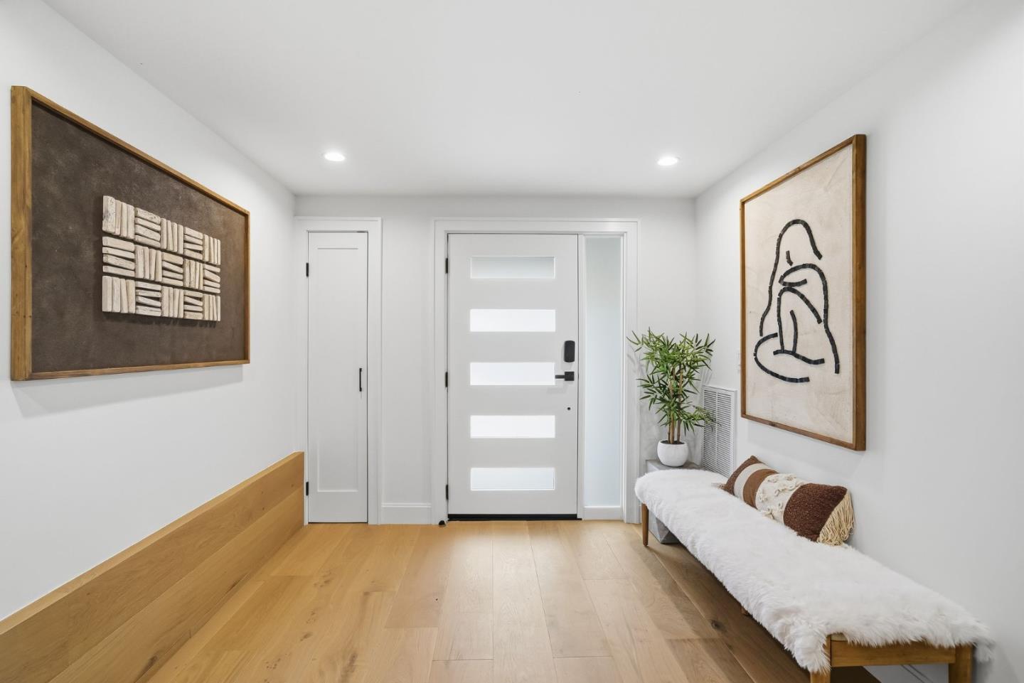 Detail Gallery Image 7 of 47 For 2091 31st Ave, San Francisco,  CA 94116 - 4 Beds | 3 Baths