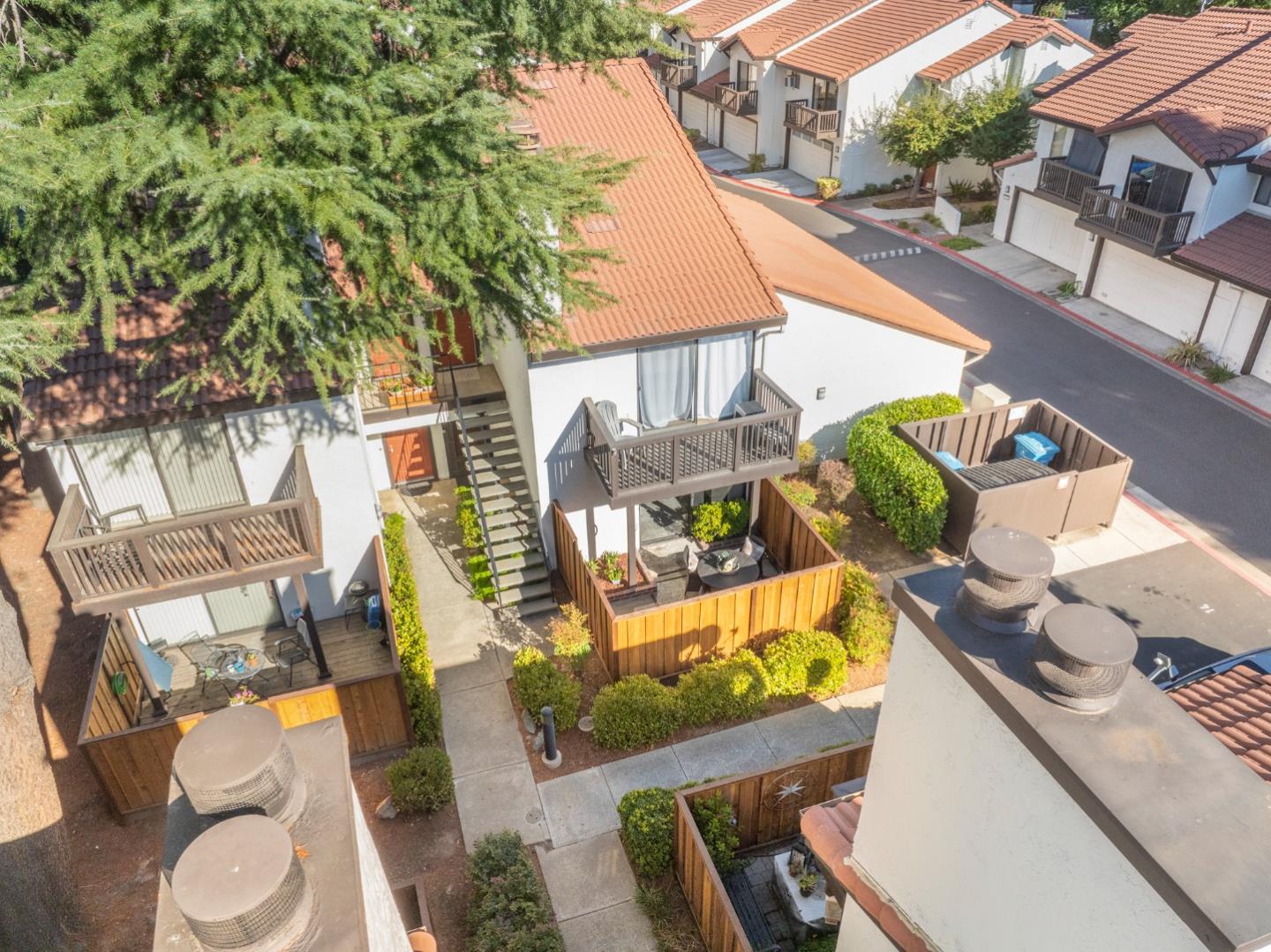 Detail Gallery Image 4 of 23 For 771 Williamsburg Way #C,  Gilroy,  CA 95020 - 1 Beds | 1 Baths