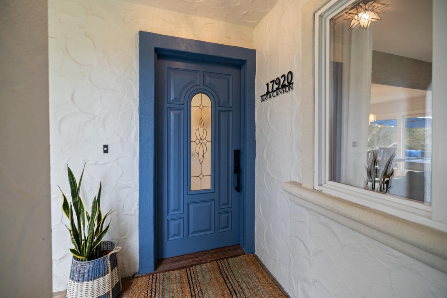 Detail Gallery Image 2 of 117 For 17920 Berta Canyon Rd, Salinas,  CA 93907 - 3 Beds | 2/1 Baths