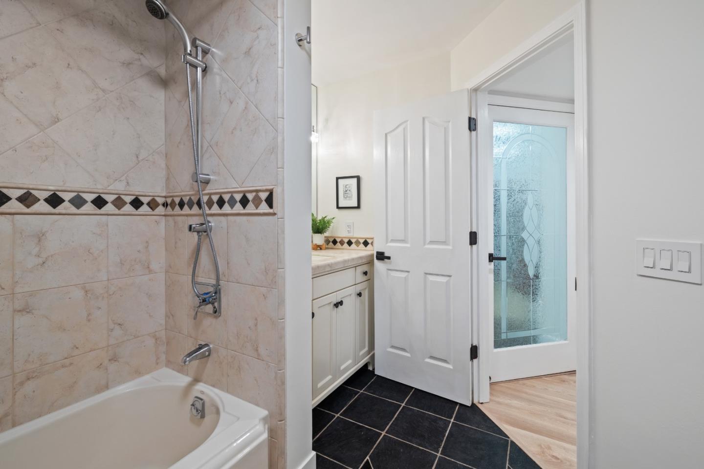 Detail Gallery Image 37 of 117 For 17920 Berta Canyon Rd, Salinas,  CA 93907 - 3 Beds | 2/1 Baths