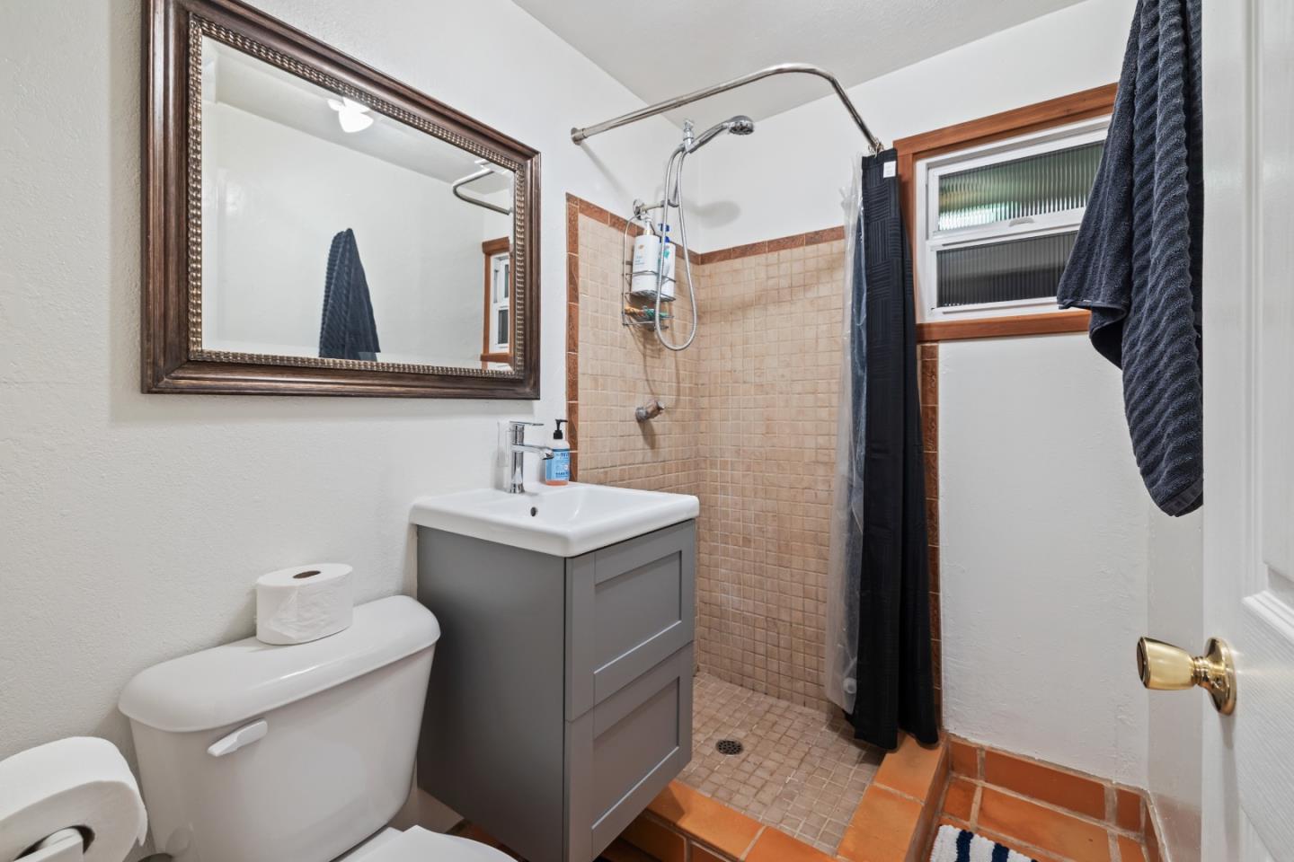 Detail Gallery Image 64 of 117 For 17920 Berta Canyon Rd, Salinas,  CA 93907 - 3 Beds | 2/1 Baths