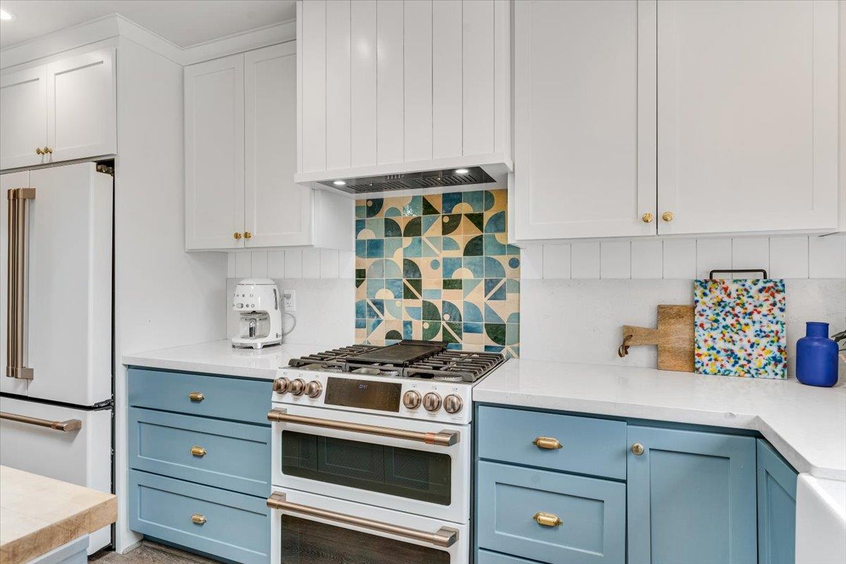 Detail Gallery Image 13 of 51 For 4310 Nova Dr, Santa Cruz,  CA 95062 - 4 Beds | 2 Baths