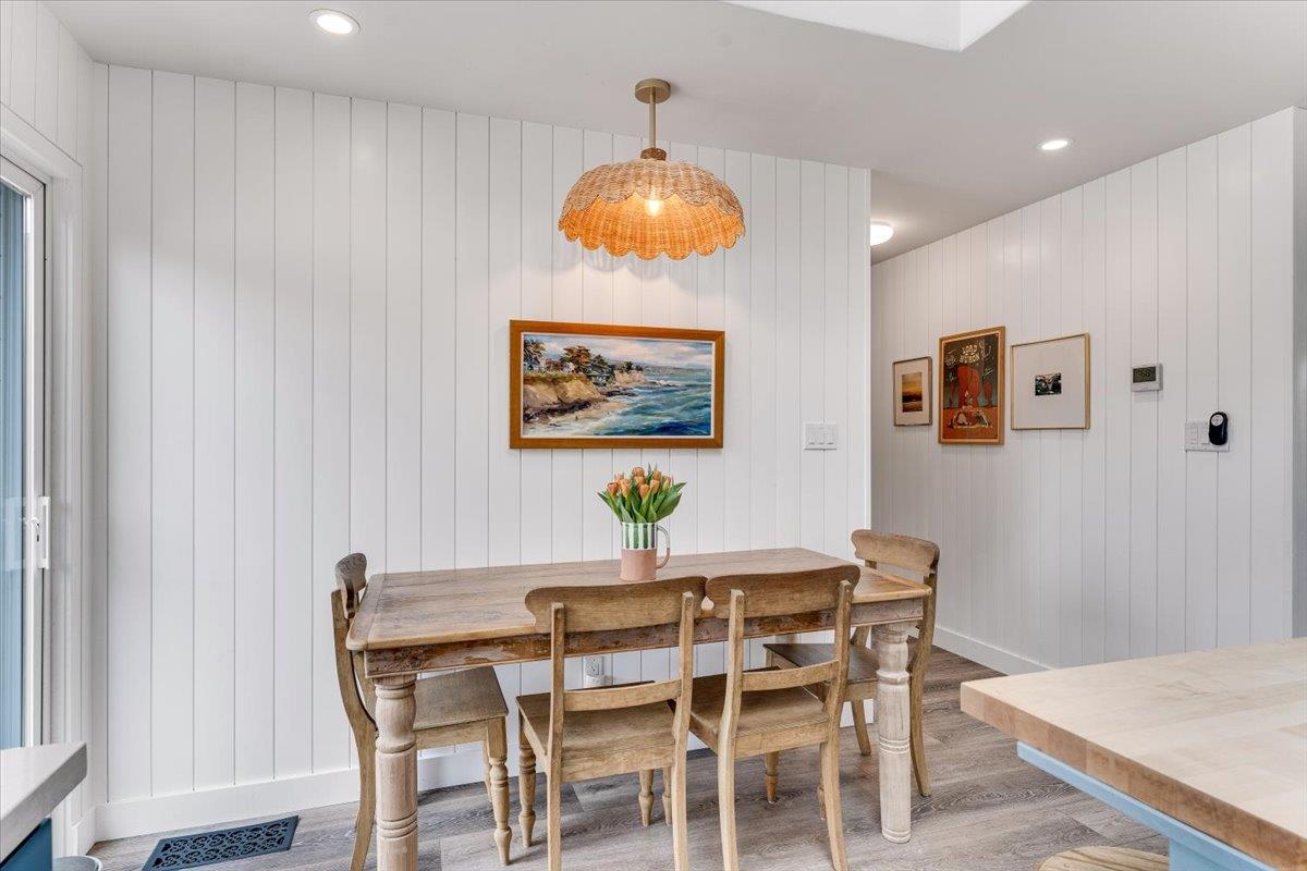 Detail Gallery Image 14 of 51 For 4310 Nova Dr, Santa Cruz,  CA 95062 - 4 Beds | 2 Baths