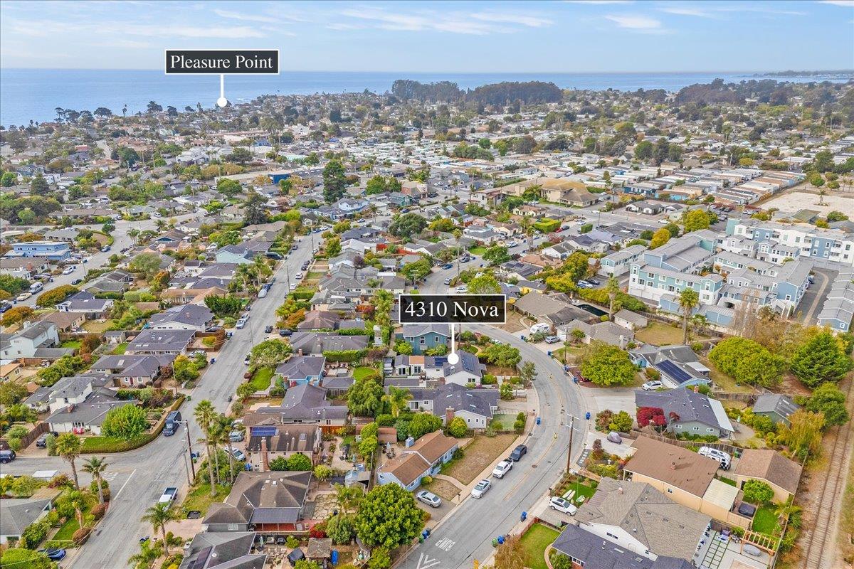 Detail Gallery Image 51 of 51 For 4310 Nova Dr, Santa Cruz,  CA 95062 - 4 Beds | 2 Baths
