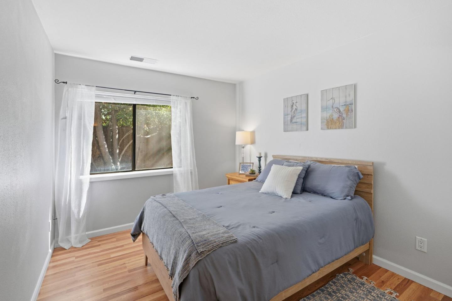 Detail Gallery Image 20 of 27 For 461 Dela Vina Ave #103,  Monterey,  CA 93940 - 2 Beds | 1 Baths