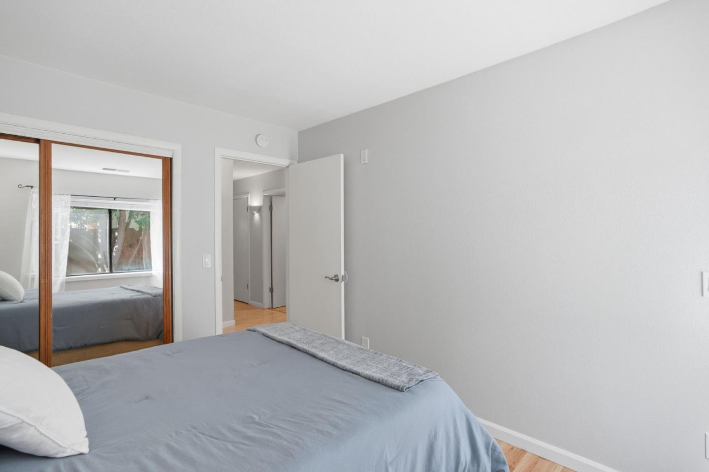 Detail Gallery Image 22 of 27 For 461 Dela Vina Ave #103,  Monterey,  CA 93940 - 2 Beds | 1 Baths