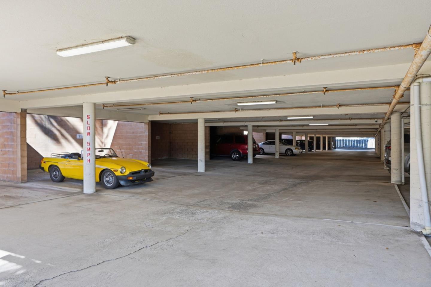 Detail Gallery Image 27 of 27 For 461 Dela Vina Ave #103,  Monterey,  CA 93940 - 2 Beds | 1 Baths