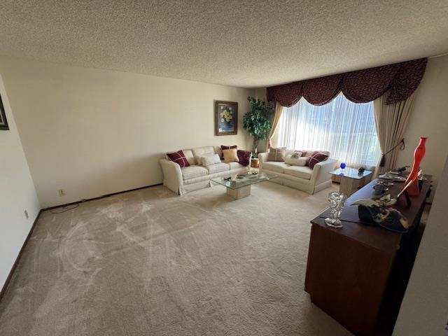 Detail Gallery Image 12 of 17 For 6997 Elwood Rd, San Jose,  CA 95120 - 4 Beds | 2/1 Baths