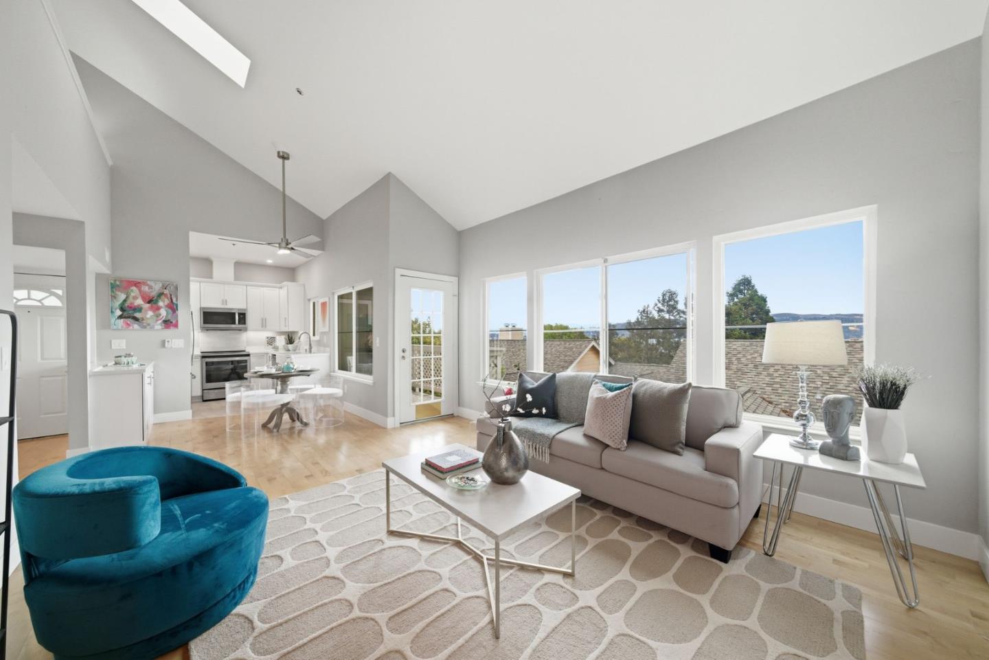Detail Gallery Image 5 of 10 For 735 Buchanan St #220,  Benicia,  CA 94510 - 1 Beds | 1 Baths
