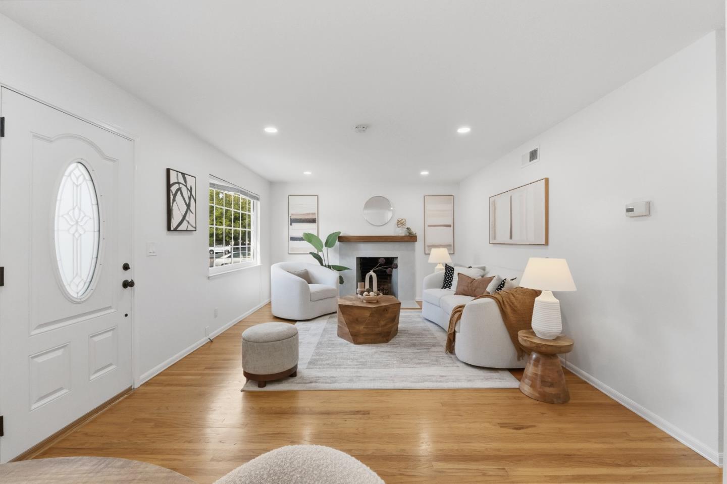 Detail Gallery Image 5 of 30 For 1060 Weyburn Ln, San Jose,  CA 95129 - 3 Beds | 2 Baths