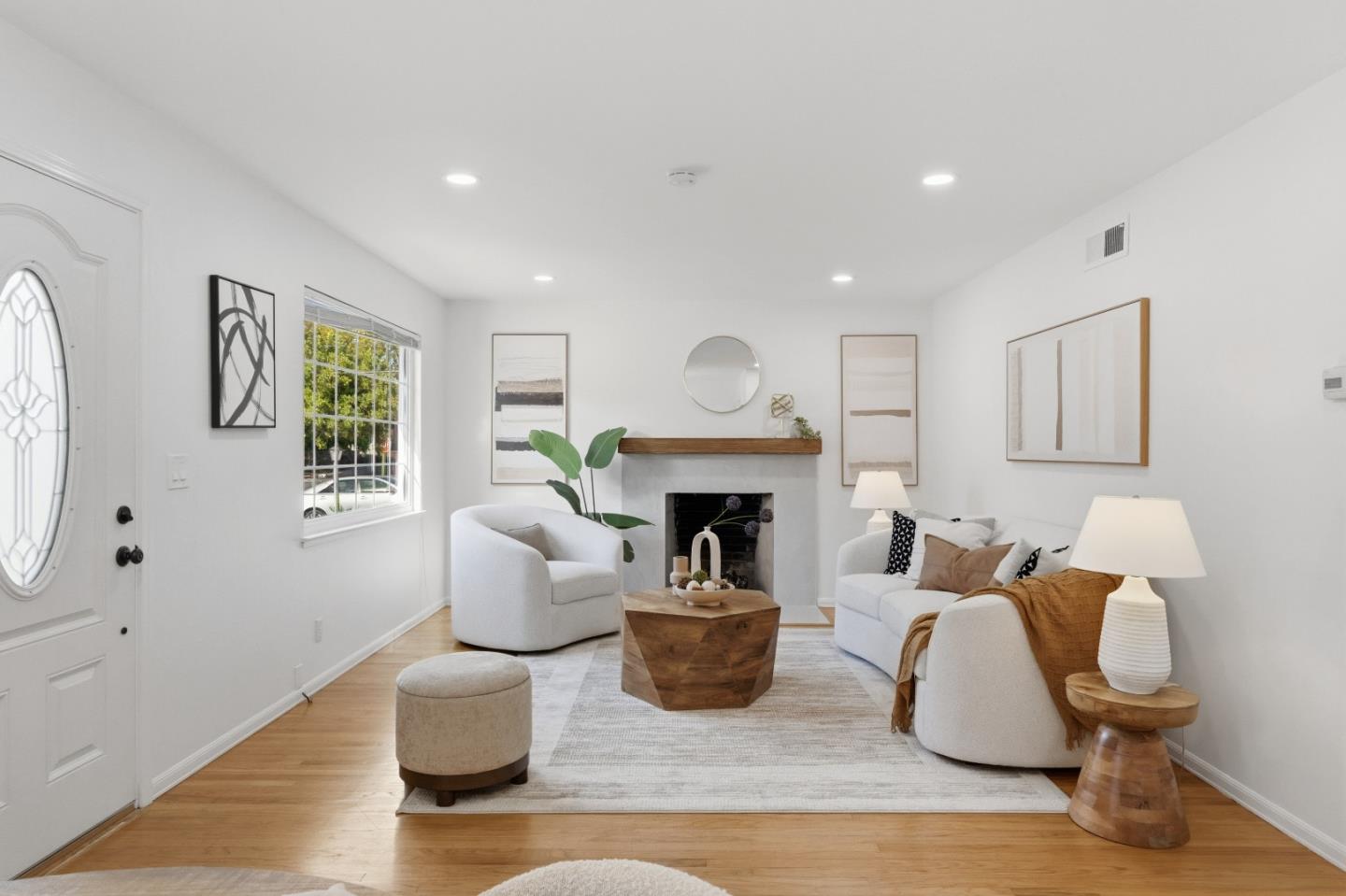 Detail Gallery Image 6 of 30 For 1060 Weyburn Ln, San Jose,  CA 95129 - 3 Beds | 2 Baths