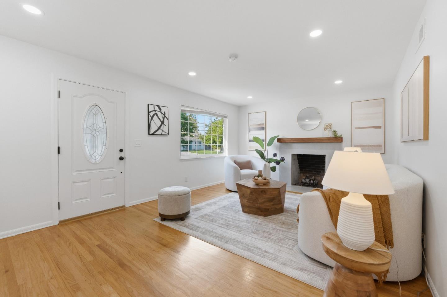 Detail Gallery Image 9 of 30 For 1060 Weyburn Ln, San Jose,  CA 95129 - 3 Beds | 2 Baths