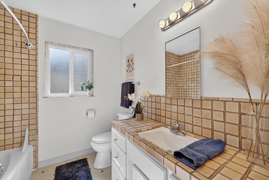 Detail Gallery Image 21 of 32 For 111 Elk St, Santa Cruz,  CA 95065 - 2 Beds | 1 Baths