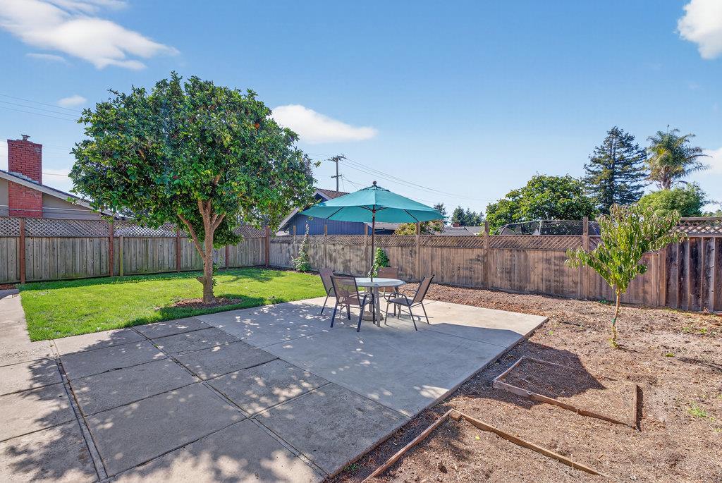 Detail Gallery Image 23 of 32 For 111 Elk St, Santa Cruz,  CA 95065 - 2 Beds | 1 Baths