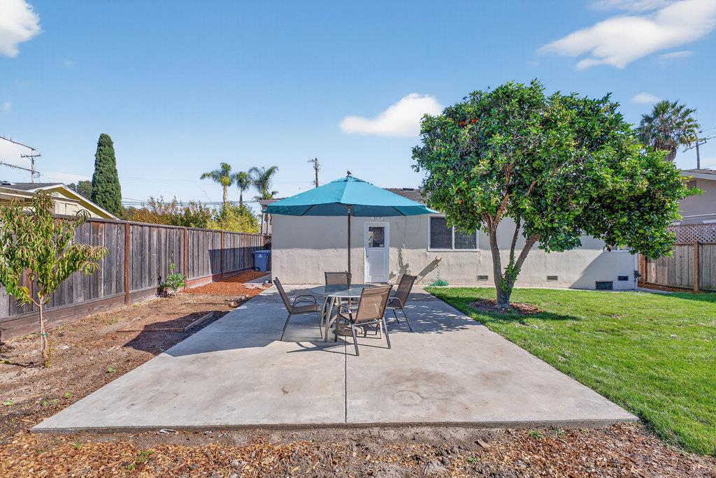 Detail Gallery Image 24 of 32 For 111 Elk St, Santa Cruz,  CA 95065 - 2 Beds | 1 Baths