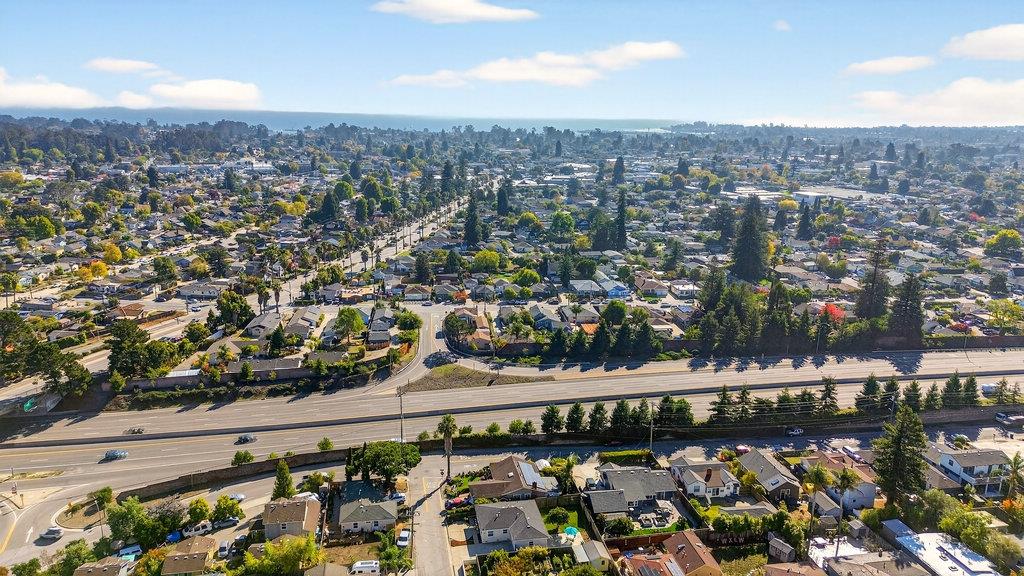 Detail Gallery Image 28 of 32 For 111 Elk St, Santa Cruz,  CA 95065 - 2 Beds | 1 Baths