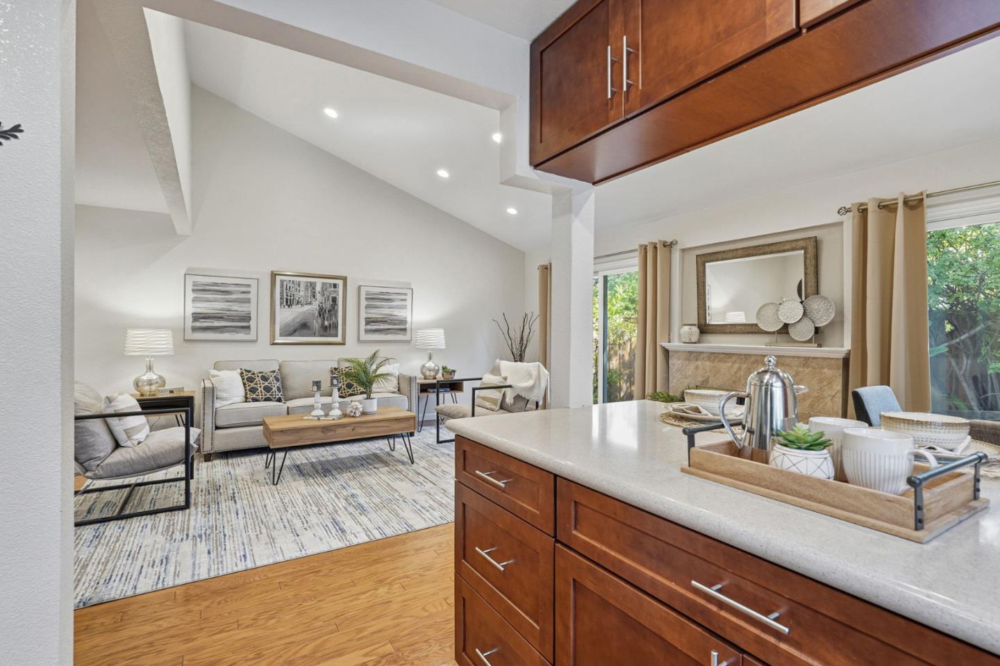 Detail Gallery Image 10 of 40 For 10902 Northfield Sq, Cupertino,  CA 95014 - 2 Beds | 2 Baths