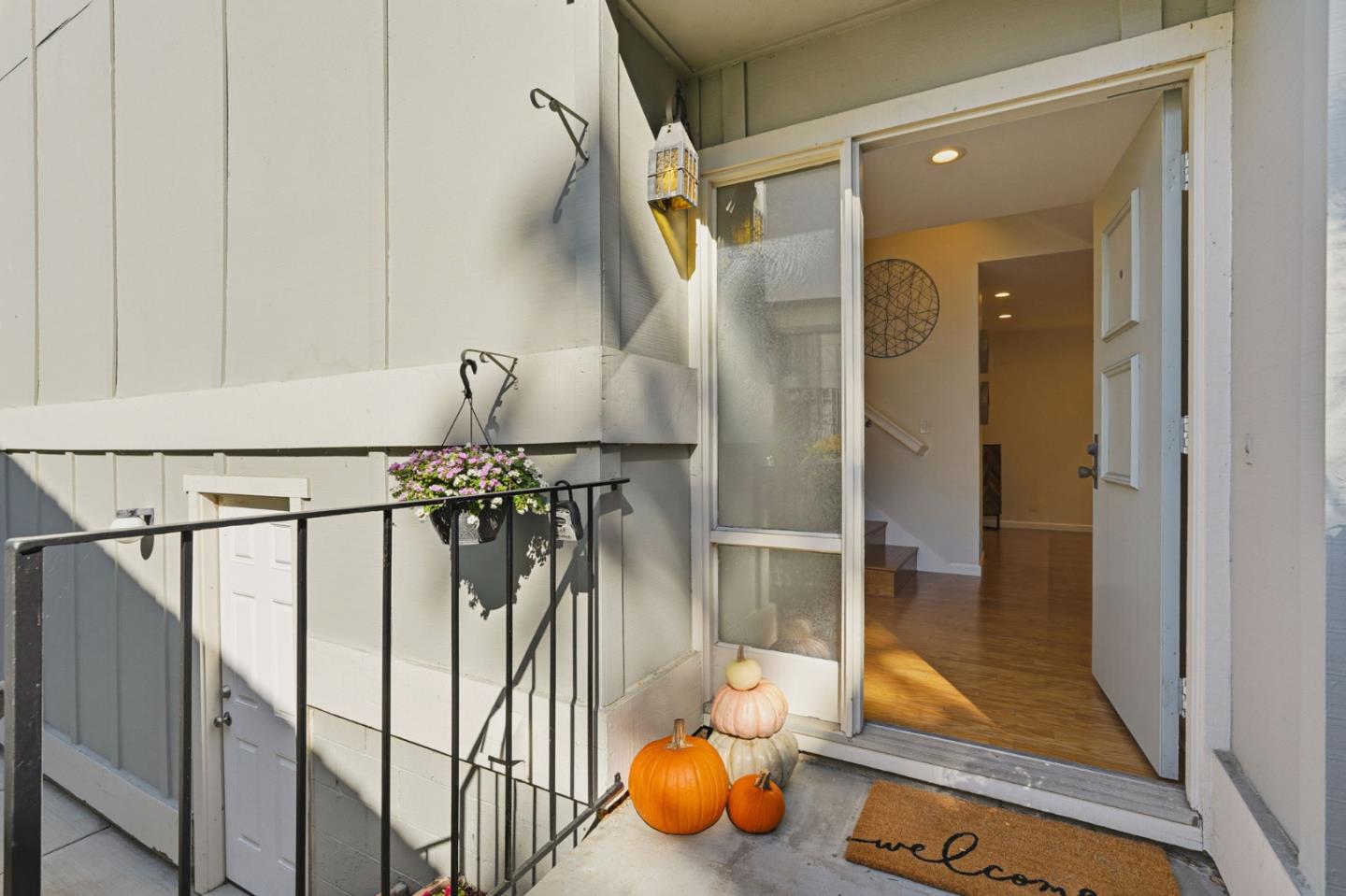 Detail Gallery Image 4 of 40 For 10902 Northfield Sq, Cupertino,  CA 95014 - 2 Beds | 2 Baths