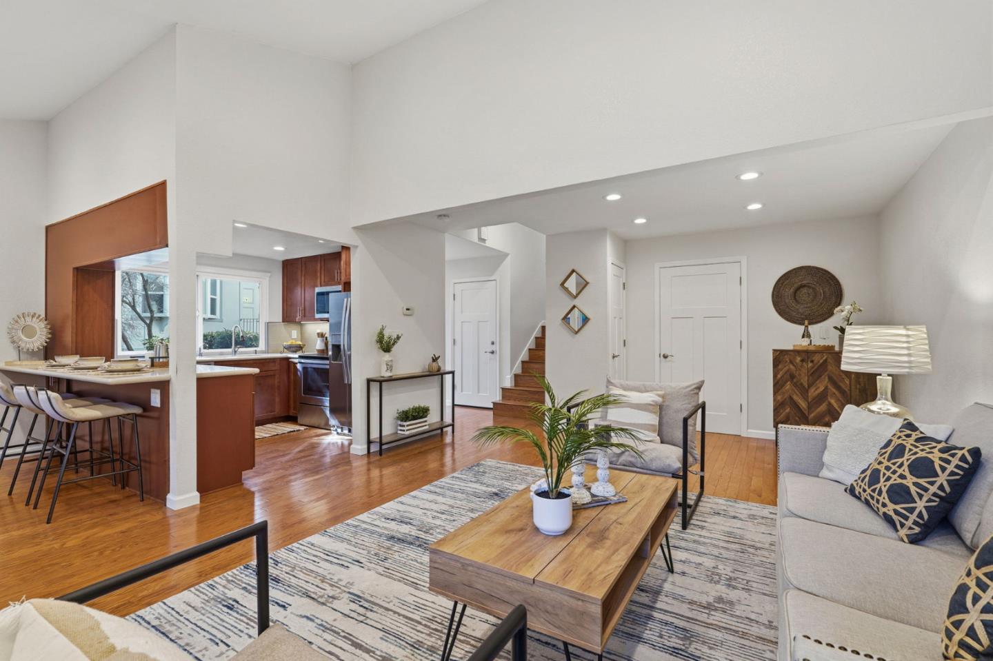 Detail Gallery Image 6 of 40 For 10902 Northfield Sq, Cupertino,  CA 95014 - 2 Beds | 2 Baths