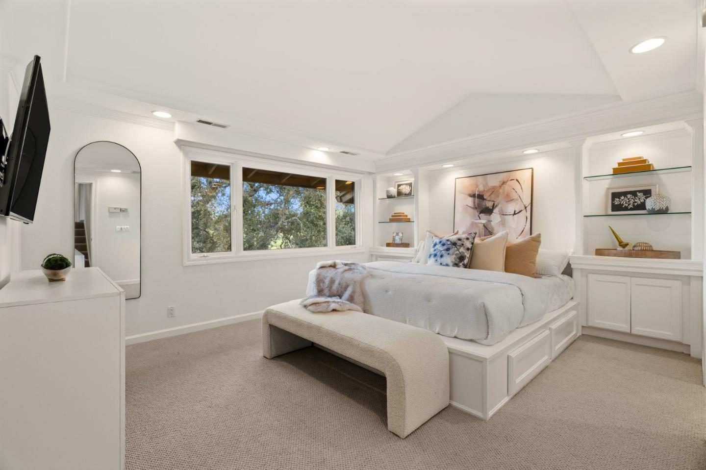 Detail Gallery Image 18 of 45 For 416 Sand Hill Cir, Menlo Park,  CA 94025 - 3 Beds | 2/1 Baths
