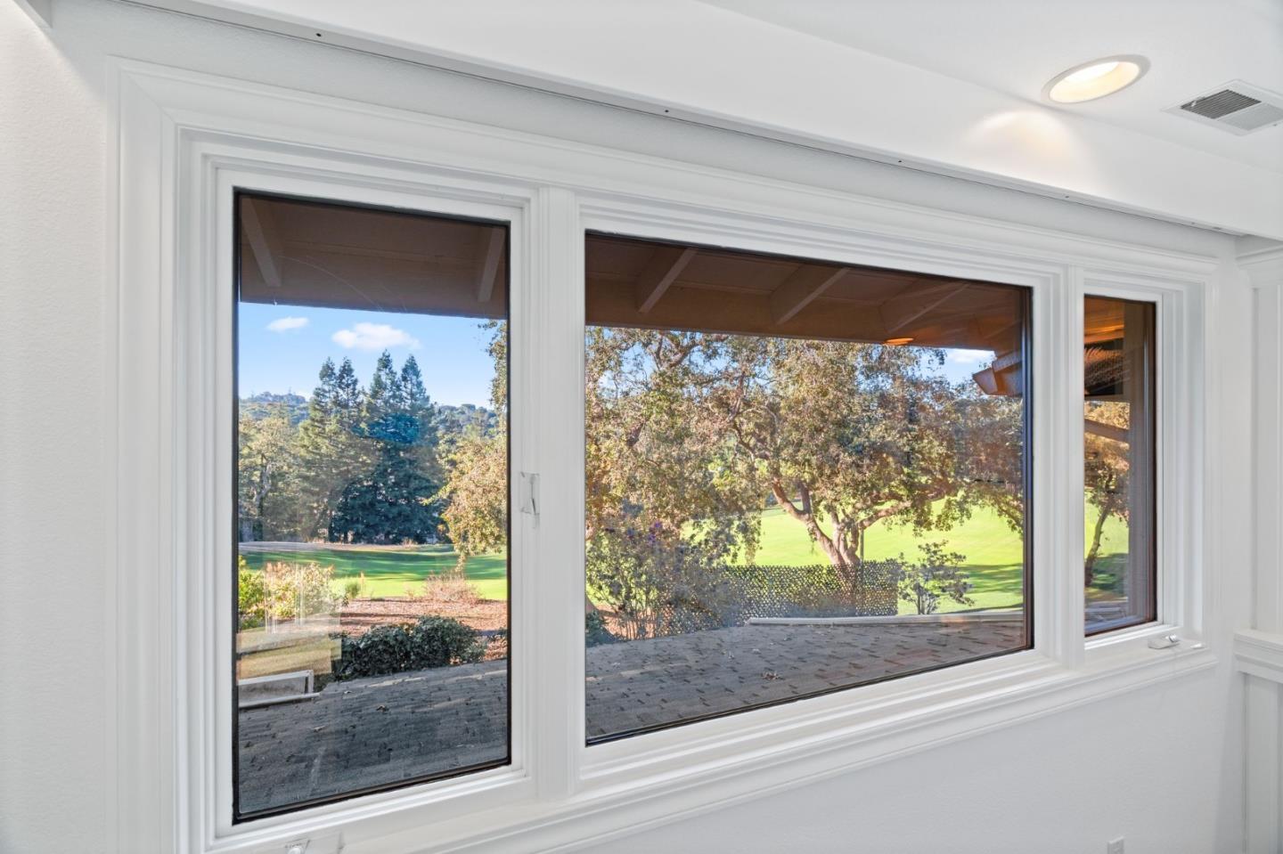 Detail Gallery Image 19 of 45 For 416 Sand Hill Cir, Menlo Park,  CA 94025 - 3 Beds | 2/1 Baths