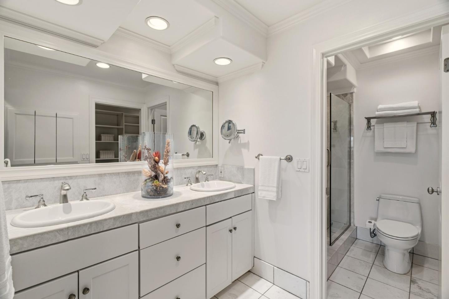 Detail Gallery Image 21 of 45 For 416 Sand Hill Cir, Menlo Park,  CA 94025 - 3 Beds | 2/1 Baths