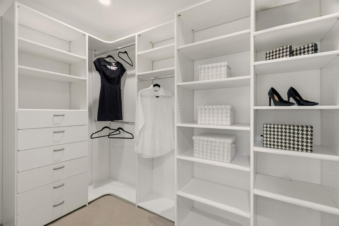 Detail Gallery Image 22 of 45 For 416 Sand Hill Cir, Menlo Park,  CA 94025 - 3 Beds | 2/1 Baths