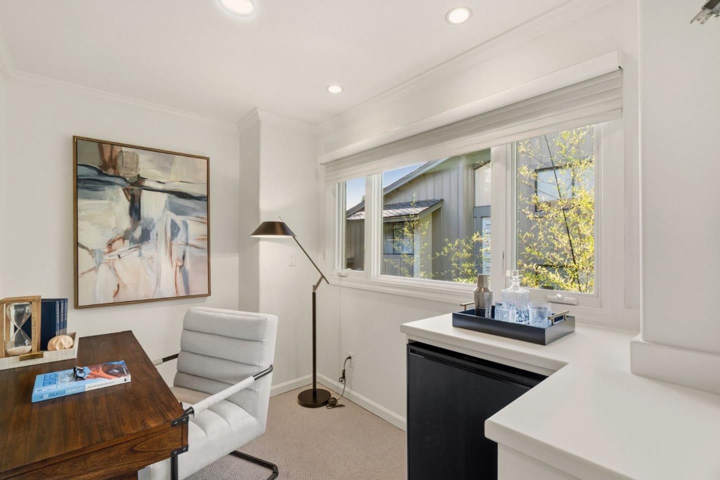 Detail Gallery Image 25 of 45 For 416 Sand Hill Cir, Menlo Park,  CA 94025 - 3 Beds | 2/1 Baths