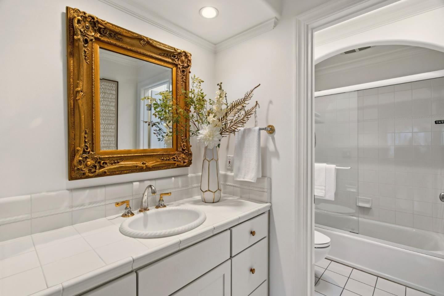 Detail Gallery Image 26 of 45 For 416 Sand Hill Cir, Menlo Park,  CA 94025 - 3 Beds | 2/1 Baths