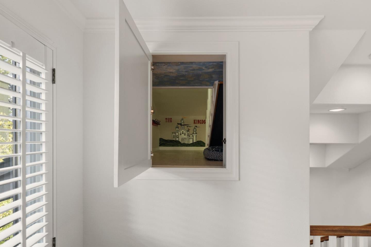 Detail Gallery Image 31 of 45 For 416 Sand Hill Cir, Menlo Park,  CA 94025 - 3 Beds | 2/1 Baths