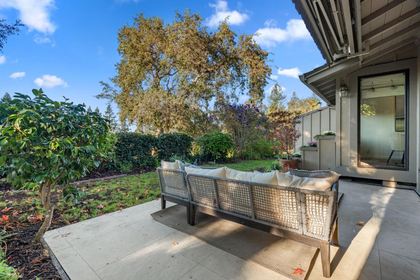 Detail Gallery Image 36 of 45 For 416 Sand Hill Cir, Menlo Park,  CA 94025 - 3 Beds | 2/1 Baths