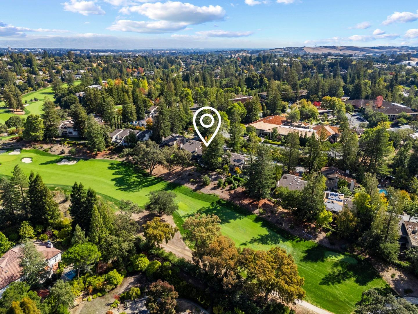 Detail Gallery Image 4 of 45 For 416 Sand Hill Cir, Menlo Park,  CA 94025 - 3 Beds | 2/1 Baths