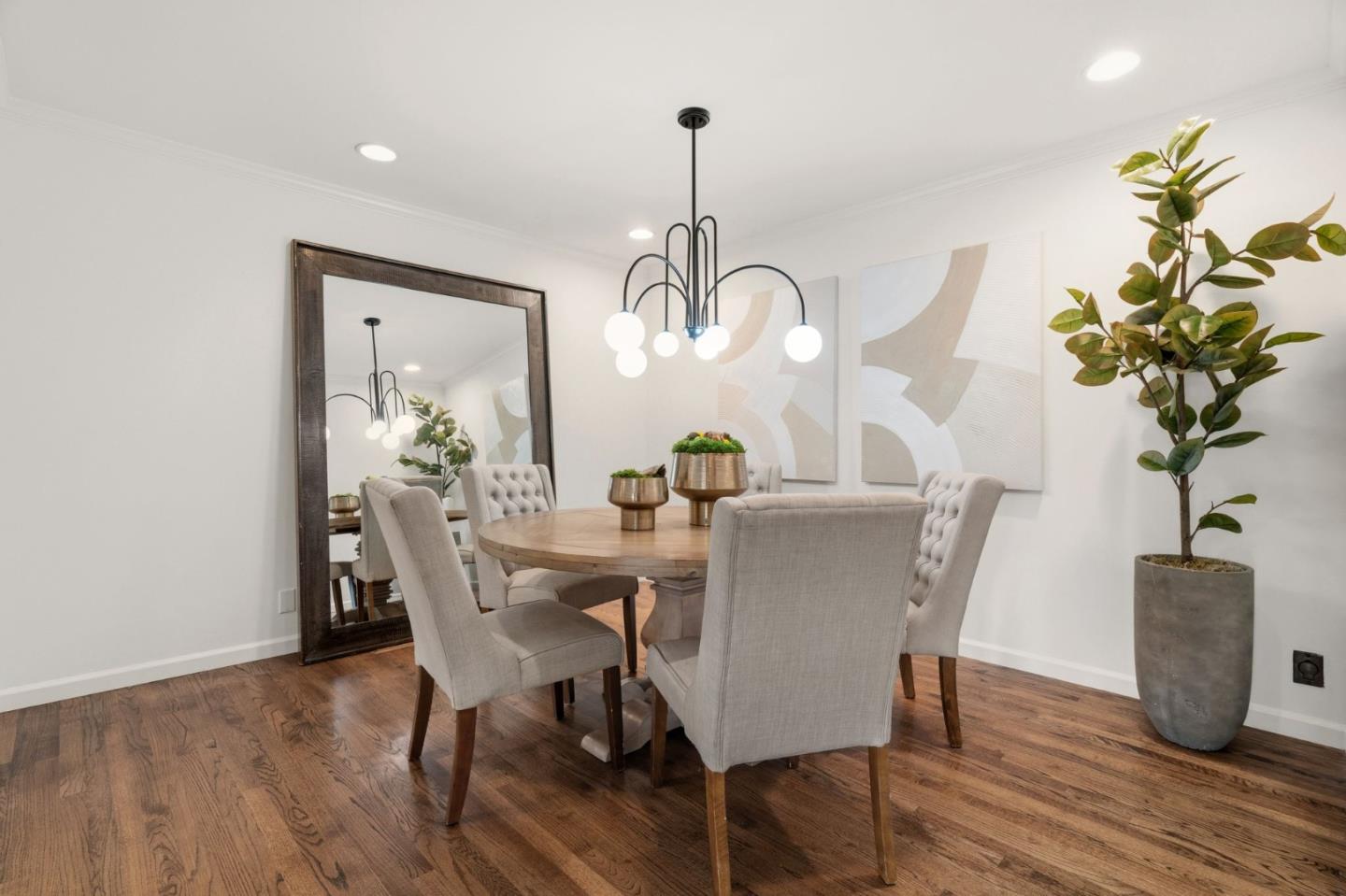 Detail Gallery Image 9 of 45 For 416 Sand Hill Cir, Menlo Park,  CA 94025 - 3 Beds | 2/1 Baths