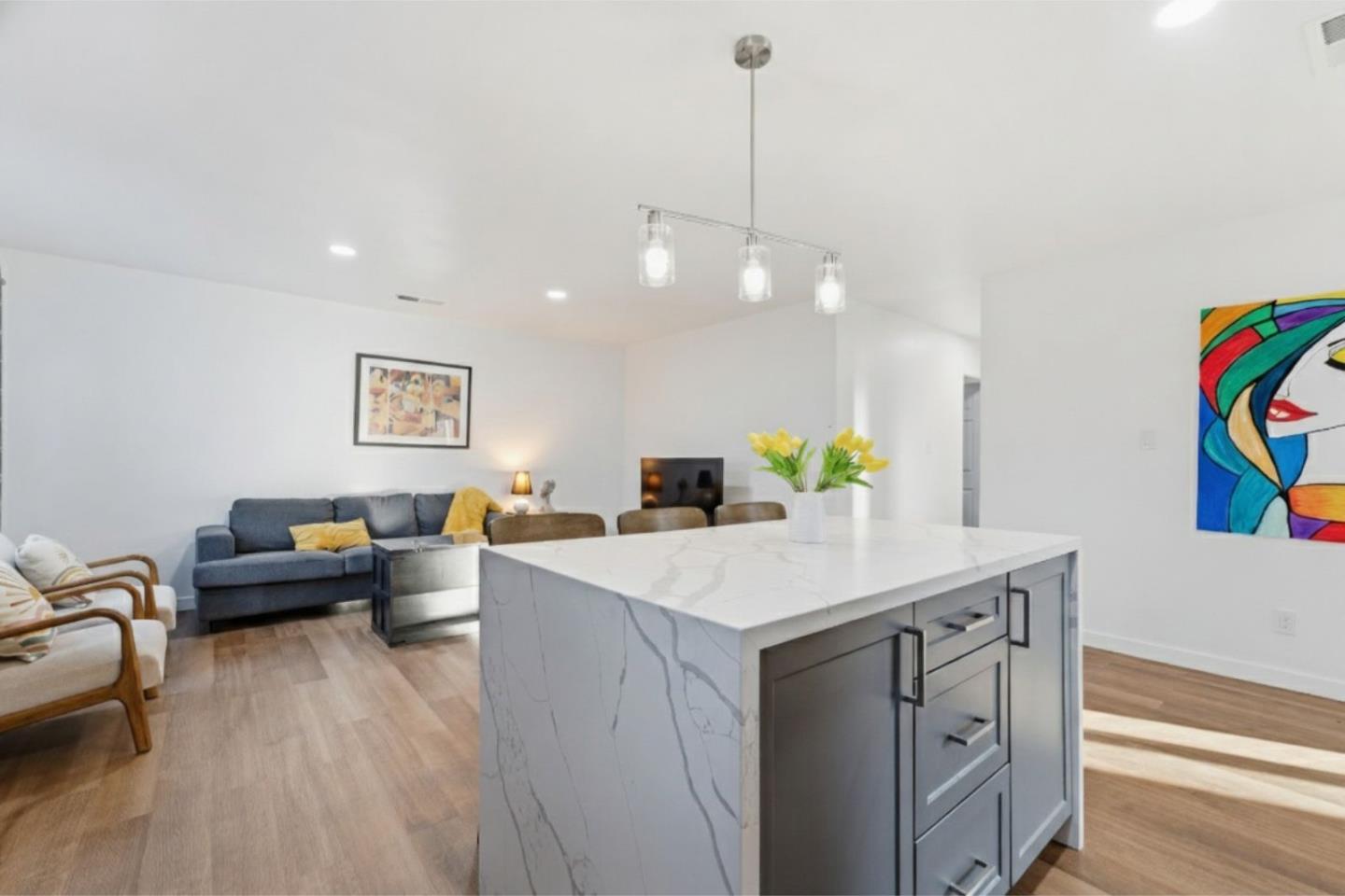 Detail Gallery Image 19 of 39 For 204 Santa Rosa Dr, San Jose,  CA 95111 - 3 Beds | 2 Baths