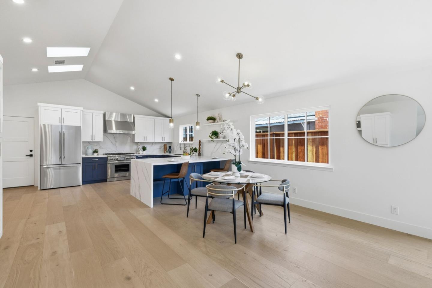 Detail Gallery Image 14 of 36 For 136 Tamarack Dr, Union City,  CA 94587 - 3 Beds | 2 Baths