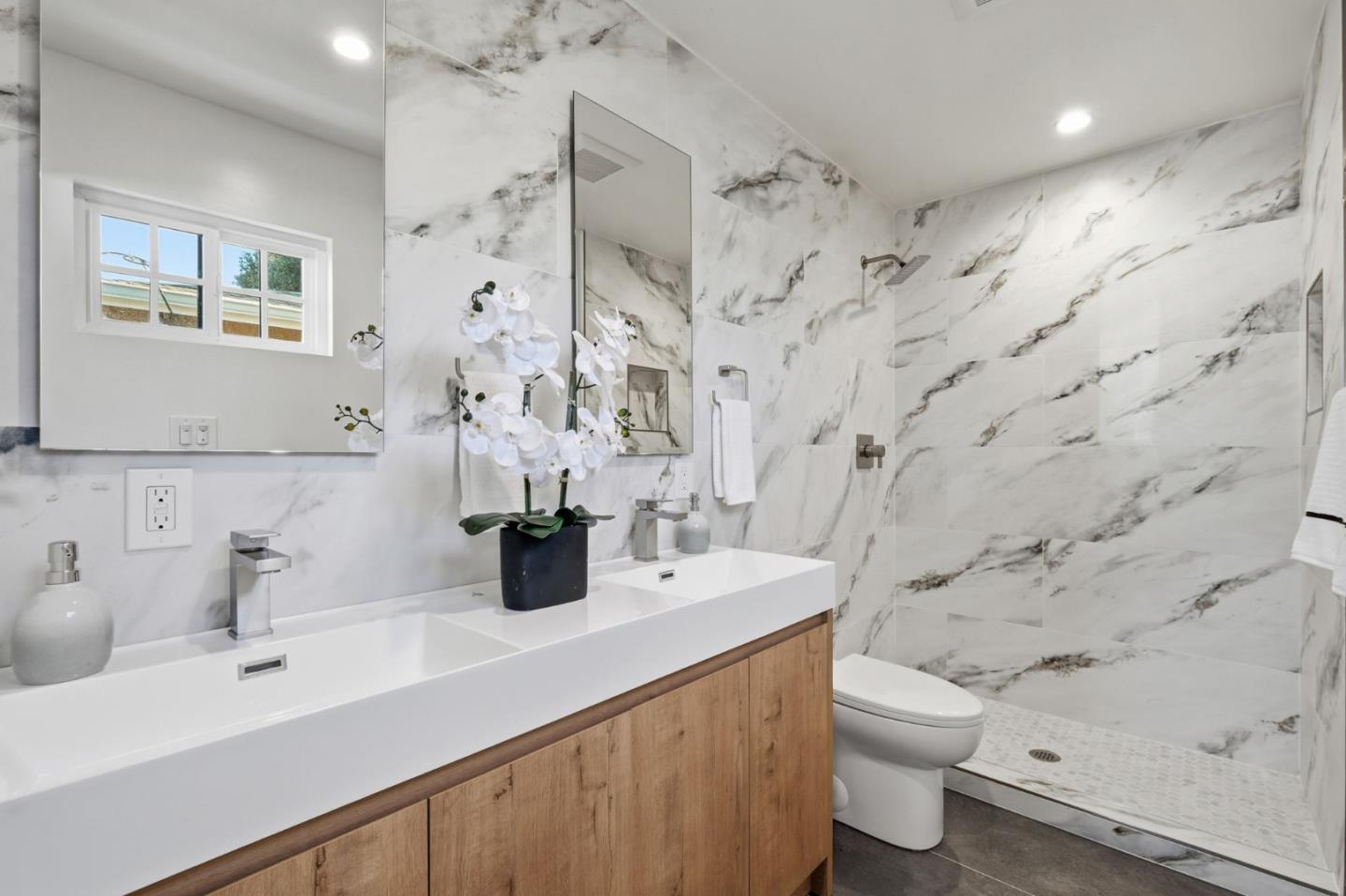 Detail Gallery Image 23 of 36 For 136 Tamarack Dr, Union City,  CA 94587 - 3 Beds | 2 Baths