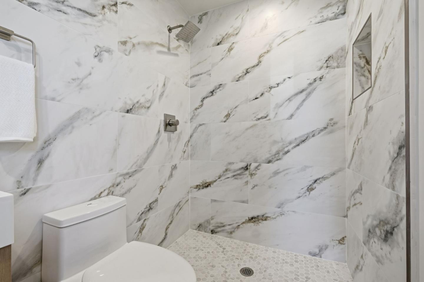 Detail Gallery Image 24 of 36 For 136 Tamarack Dr, Union City,  CA 94587 - 3 Beds | 2 Baths