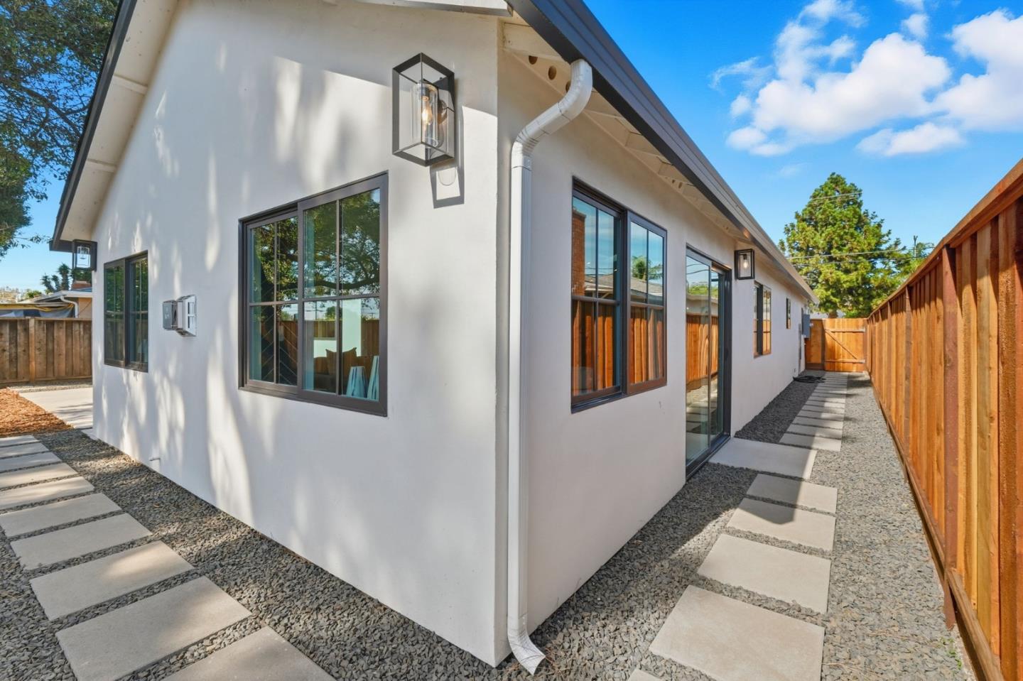 Detail Gallery Image 29 of 36 For 136 Tamarack Dr, Union City,  CA 94587 - 3 Beds | 2 Baths