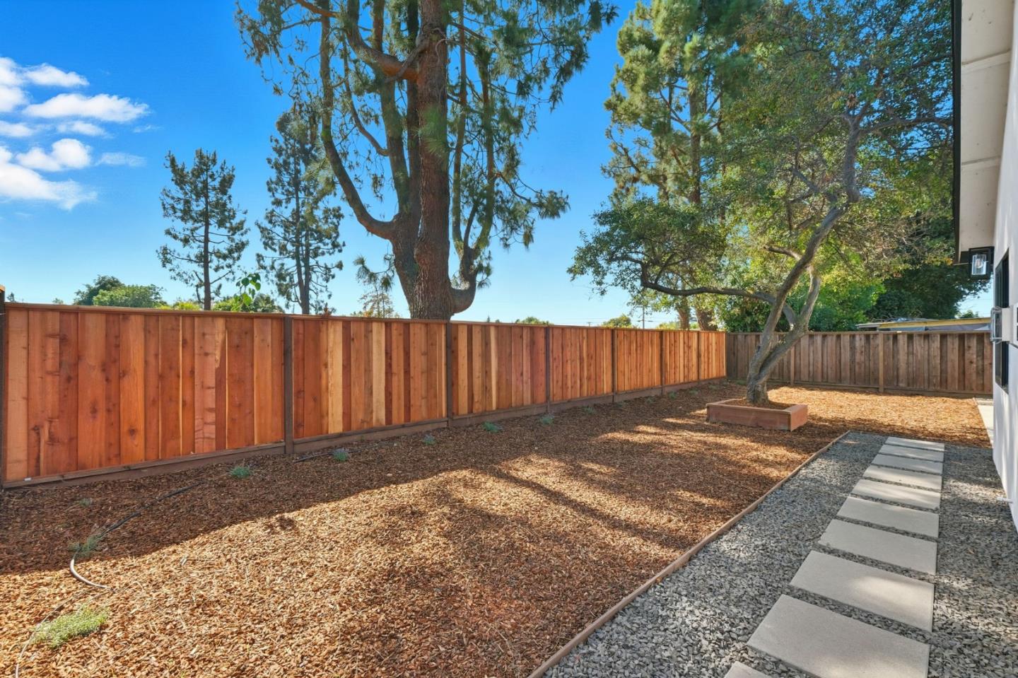 Detail Gallery Image 30 of 36 For 136 Tamarack Dr, Union City,  CA 94587 - 3 Beds | 2 Baths