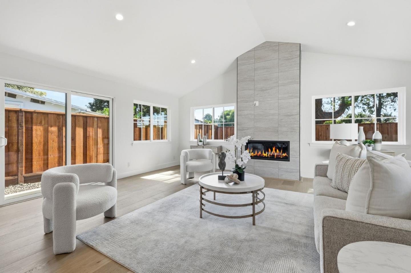 Detail Gallery Image 6 of 36 For 136 Tamarack Dr, Union City,  CA 94587 - 3 Beds | 2 Baths